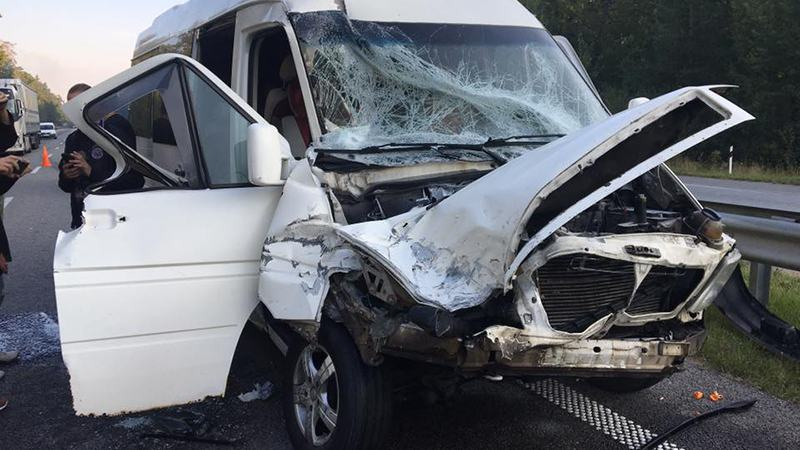 Группа ТНМК попала в ДТП, россиянин просит политического убежища в Украине, – главное за сутки