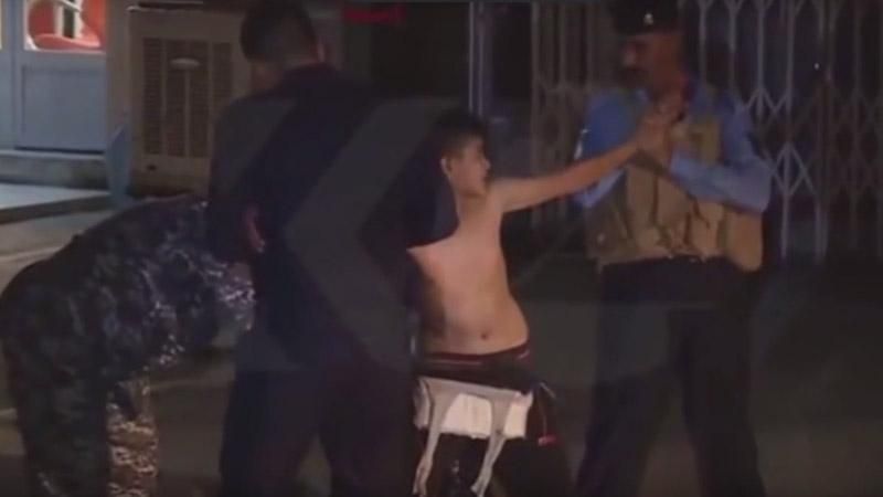 В Іраку спіймали хлопчика з поясом смертника В Іраку спіймали хлопчика з поясом смертника