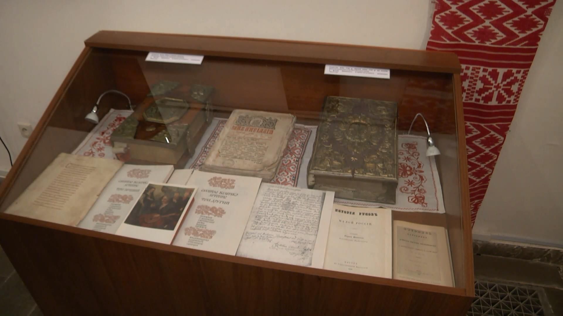 Сколько на самом деле Украине: уникальная выставка в "Софии Киевской" Сколько на самом деле Украине: уникальная выставка в "Софии Киевской"