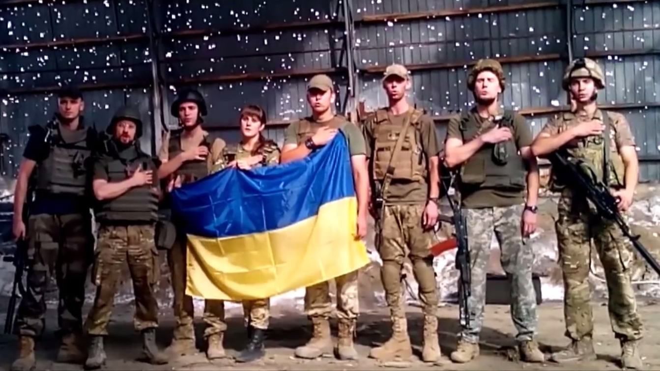 Воины АТО с передовой под обстрелами поздравили Украину