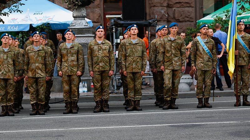 Видео дня: марш морпехов после парада Видео дня: марш морпехов после парада