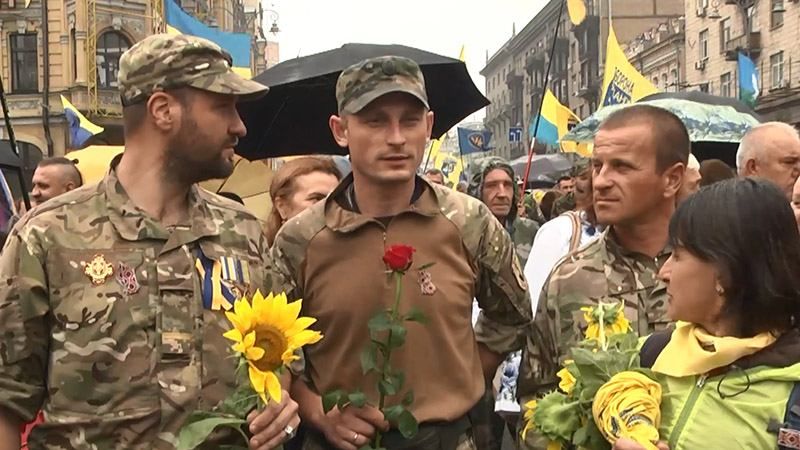 Без всякой политики: по Киеву прошел "Марш Непокоренных"