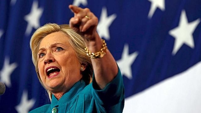 Новий скандал розгорівся довкола Гіларі Клінтон Новий скандал розгорівся довкола Гіларі Клінтон