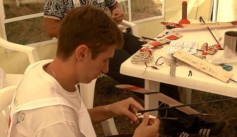 Під Львовом облаштували "космодром" Під Львовом облаштували "космодром"