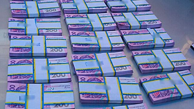 Півмільйона гривень хабара вимагав сільський голова Півмільйона гривень хабара вимагав сільський голова