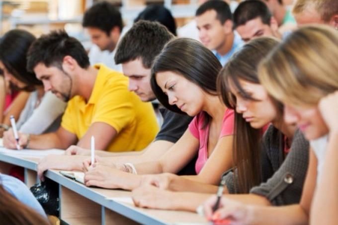 Стало відомо скільки абітурієнтів вступило на бюджет цього року Стало відомо скільки абітурієнтів вступило на бюджет цього року
