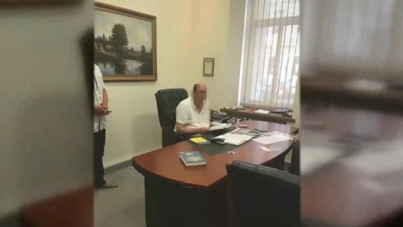 Появились подробности задержания ректора-взяточника из Авиационного университета Появились подробности задержания ректора-взяточника из Авиационного университета