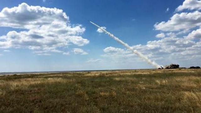 Сили АТО взялись за лідера "Оплоту", протестували новітню українську ракету, – головне за день Сили АТО взялись за лідера "Оплоту", протестували новітню українську ракету, – головне за день