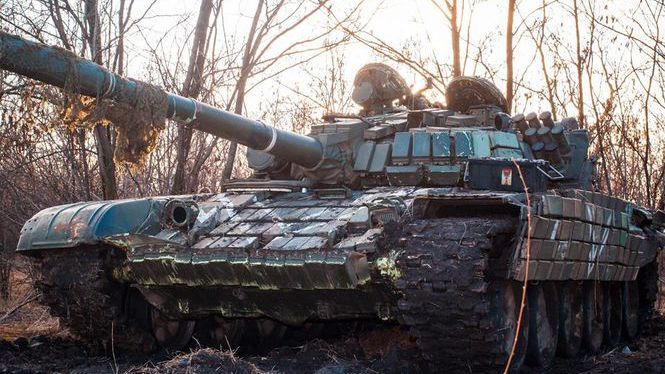 Чергове загострення на Донбасі: бойовики розстріляли Авдіївку з танків