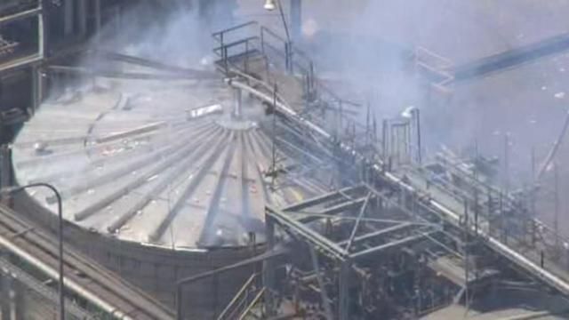 На найбільшому нафтопереробному заводі Каліфорнії стався вибух