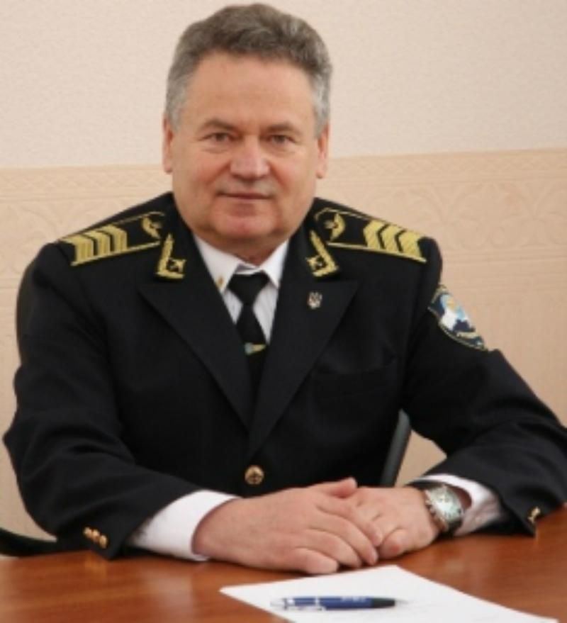 У уволенного ректора-взяточника обнаружили несколько миллионов гривен и золото У уволенного ректора-взяточника обнаружили несколько миллионов гривен и золото