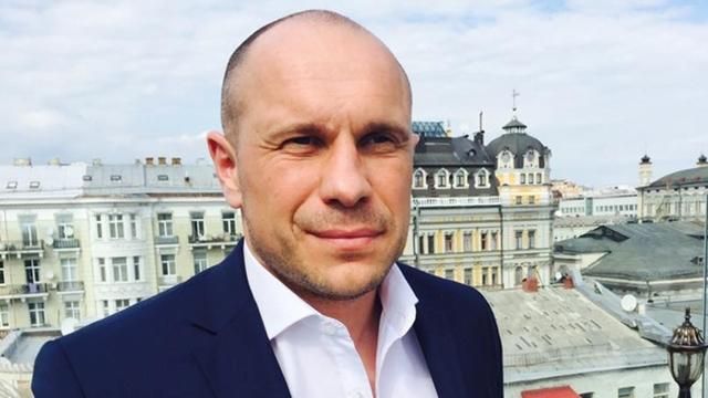 Кива будет учиться с дочкой в одной группе Кива будет учиться с дочкой в одной группе