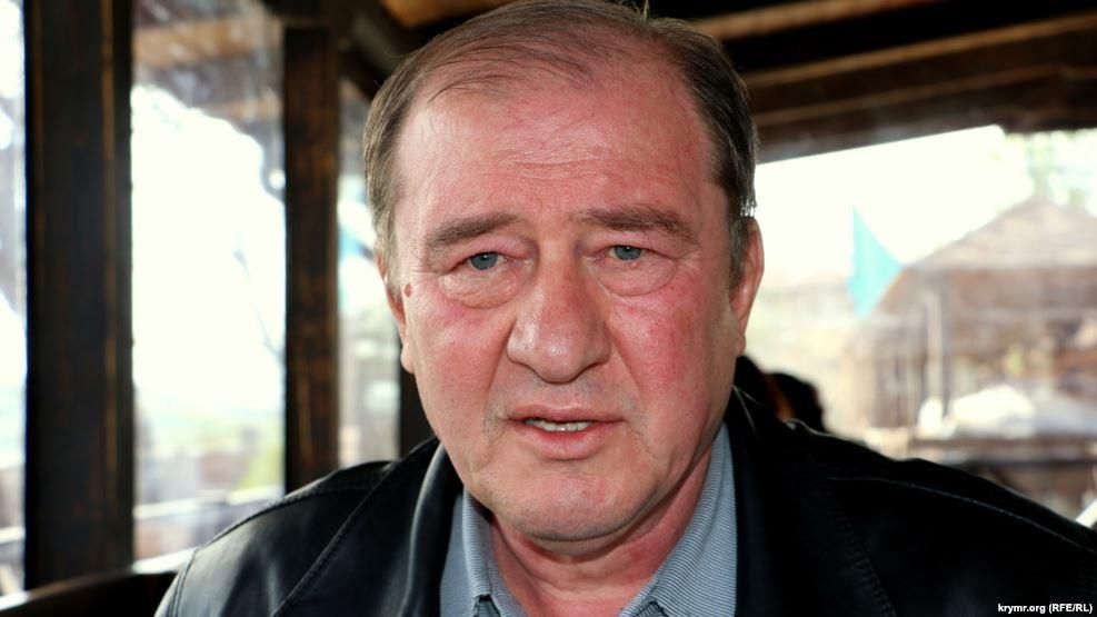 Донька Умерова показала, як його відвідує через решітку онука Донька Умерова показала, як його відвідує через решітку онука