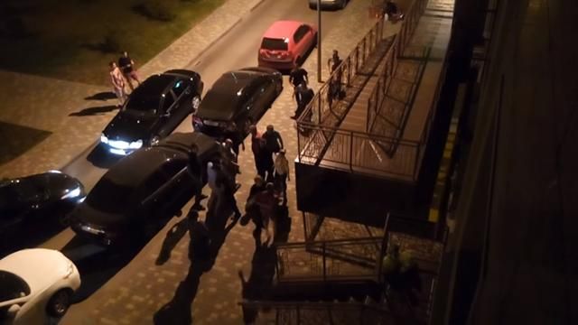 Конфлікт в Одесі переріс у масову бійку: з’явилося відео 