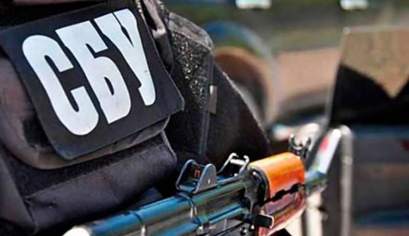 Шпигуна "ЛНР", який обстрілював українські позиції, затримала СБУ Шпигуна "ЛНР", який обстрілював українські позиції, затримала СБУ