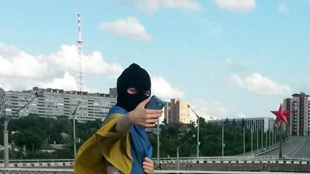Боевики в ужасе от проукраинских акций в Луганске
