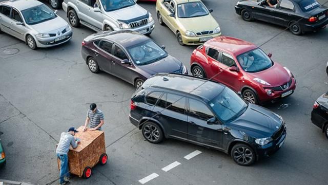 Затори паралізували Київ Затори паралізували Київ