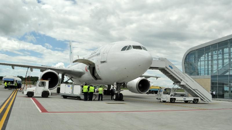 Щодня щонайменше один лоукост-рейс із Варшави заполоняють українці Щодня щонайменше один лоукост-рейс із Варшави заполоняють українці