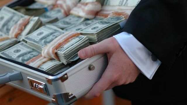 Трое следователей и председатель сельсовета: кто из VIP-чиновников сел за прошлый год Трое следователей и председатель сельсовета: кто из VIP-чиновников сел за прошлый год