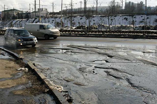 Ремонты дорог в Украине будут проверять с помощью фотосъемки