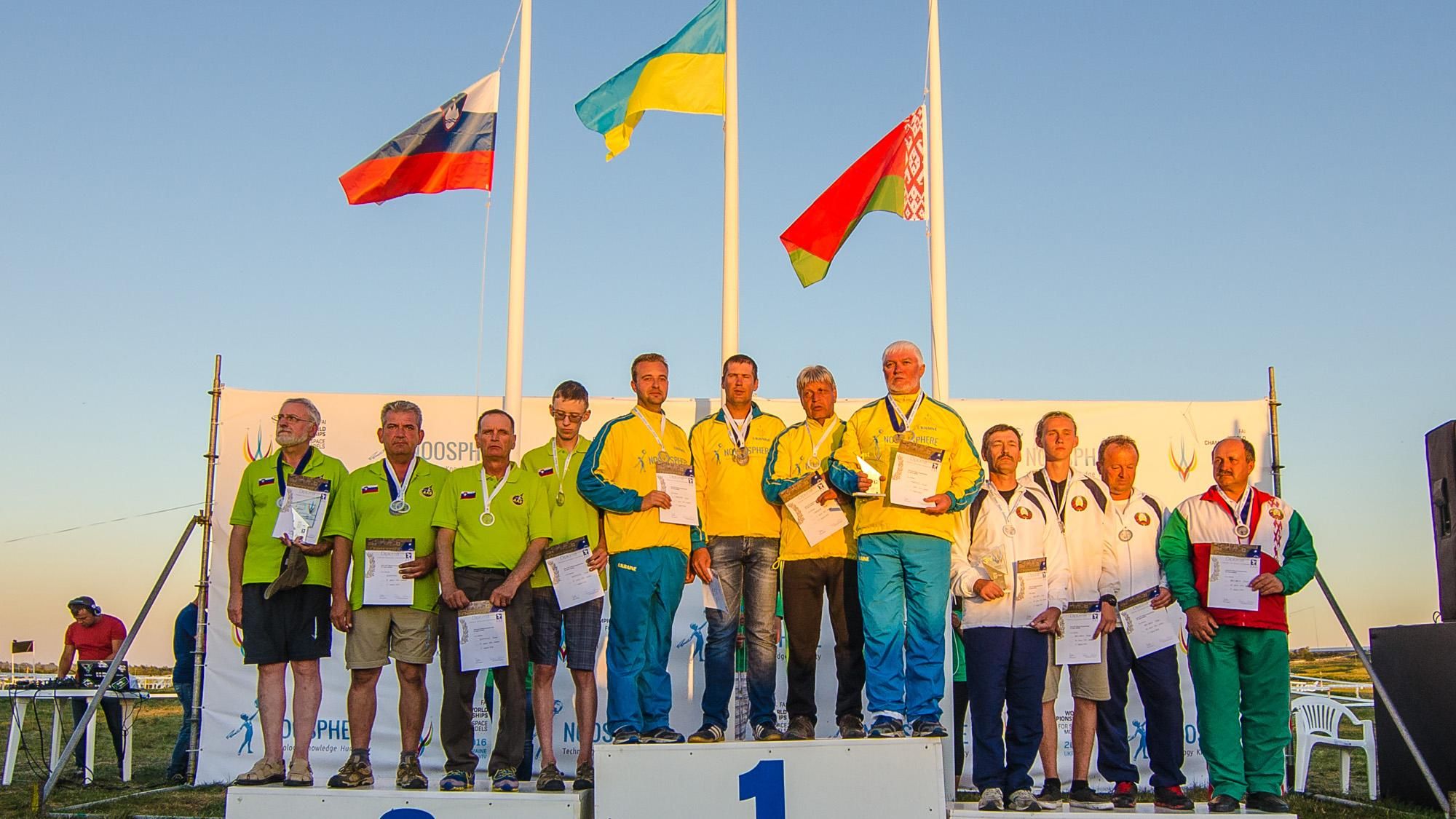 Українська доросла збірна стала абсолютним чемпіоном світу з ракетомодельного спорту