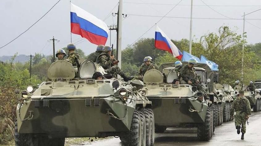 Россия разворачивает полевой лагерь на границе с Украиной Россия разворачивает полевой лагерь на границе с Украиной