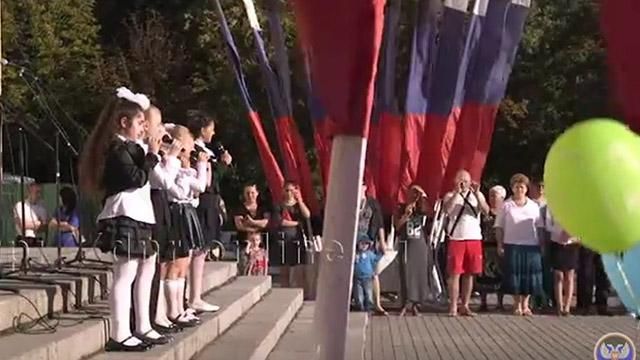 В школах "ДНР" день будут начинать с гимна самопровозглашенной республики