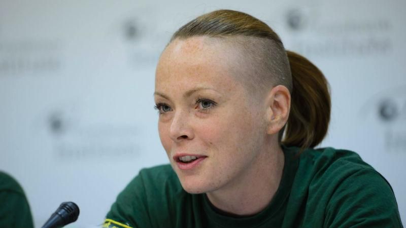 Россиянка, которая спасает жизни воинам АТО, не может получить украинское гражданство Россиянка, которая спасает жизни воинам АТО, не может получить украинское гражданство