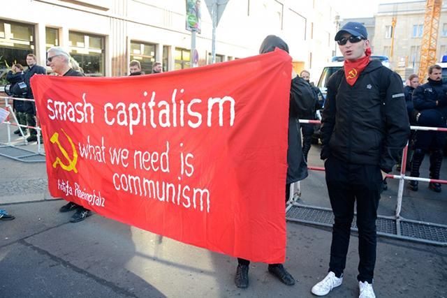 Берлін охопили тисячні акції протесту Берлін охопили тисячні акції протесту