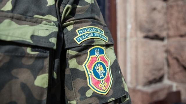 Чоловік обстріляв нацгвардійців, які охороняли завод 