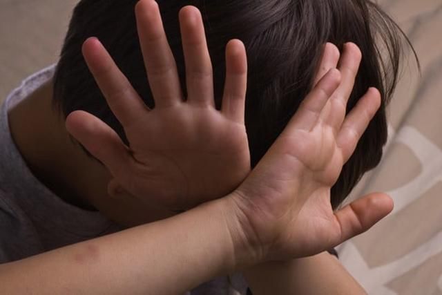 Юнак зґвалтував 5-річного хлопчика на Донеччині