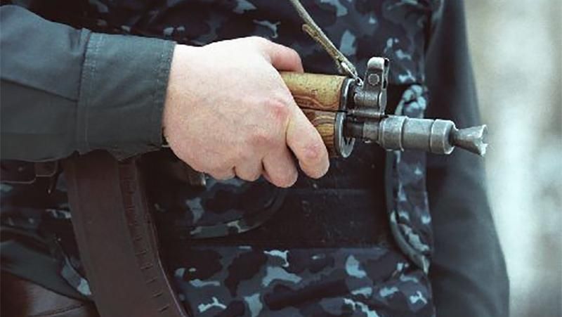 Полиция задержала первых лиц, причастных к рейдерскому захвату под Киевом Полиция задержала первых лиц, причастных к рейдерскому захвату под Киевом