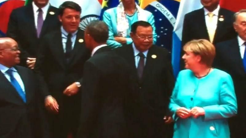 Тримаються на відстані: Обама і Путін не потиснули руки під час відкриття Тримаються на відстані: Обама і Путін не потиснули руки під час відкриття