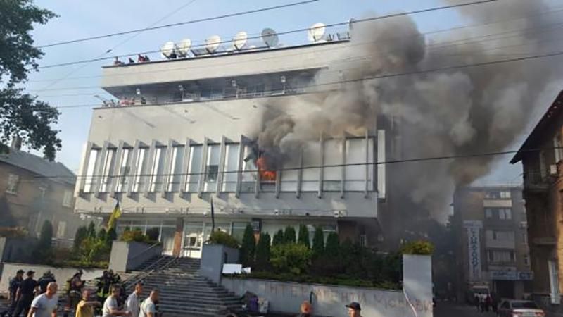 Поліція почала випускати затриманих у справі підпалу "Інтера" Поліція почала випускати затриманих у справі підпалу "Інтера"