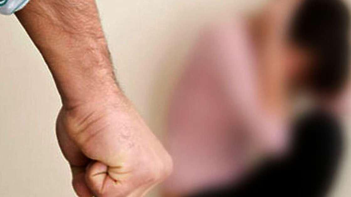 Житель Києва ледь не вбив власну матір Житель Києва ледь не вбив власну матір