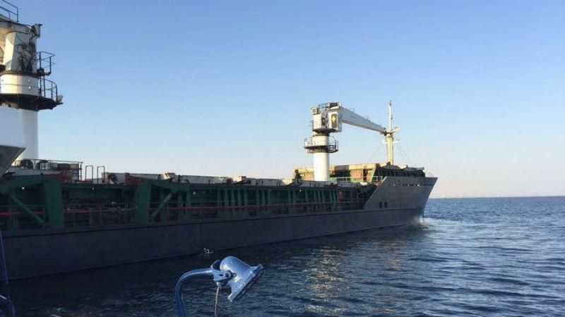 Бунт на кораблі біля Одеси: СБУ  штурмом визволила заручників