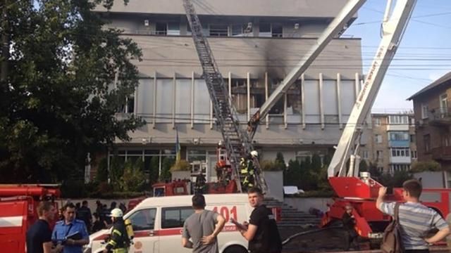 Співробітники "Інтера" покинули заблоковані офіси Співробітники "Інтера" покинули заблоковані офіси