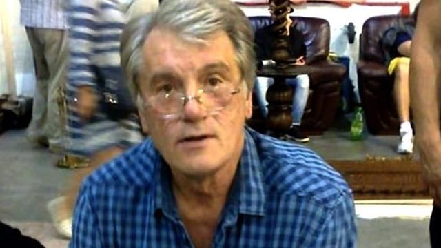 Ющенко розповів, що насправді робить на блошиному ринку Ющенко розповів, що насправді робить на блошиному ринку