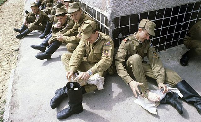 Эксперт рассказал, что грозное российское войско не такое уж и грозное Эксперт рассказал, что грозное российское войско не такое уж и грозное