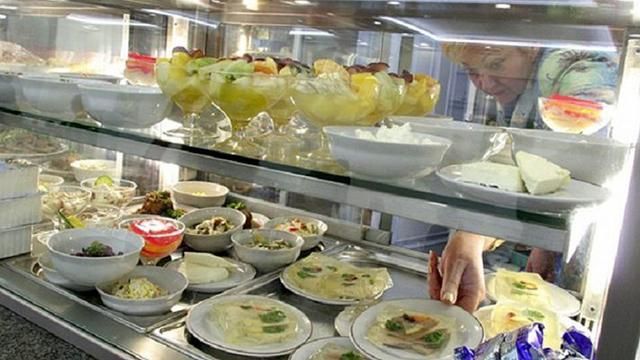 Оновлене меню в Раді: тигрові креветки та "Бламанже" Оновлене меню в Раді: тигрові креветки та "Бламанже"