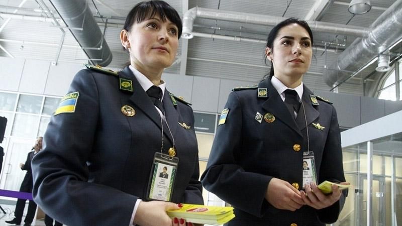 Украинские пограничники задержали мошенника, которого Интерпол искал 7 лет Украинские пограничники задержали мошенника, которого Интерпол искал 7 лет