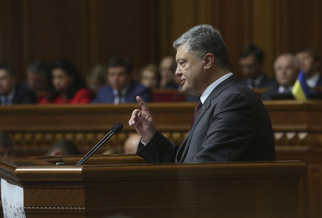 Порошенко в парламенте: свой к своему за своим Порошенко в парламенте: свой к своему за своим