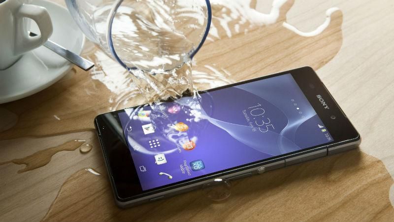 Випадково намочили телефон – ці прості правила врятують вашу техніку Випадково намочили телефон – ці прості правила врятують вашу техніку