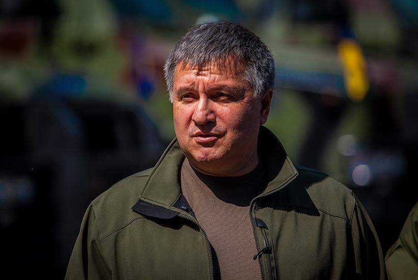 Аваков розповів, скільки треба бюджетних грошей на чесних поліцейських Аваков розповів, скільки треба бюджетних грошей на чесних поліцейських