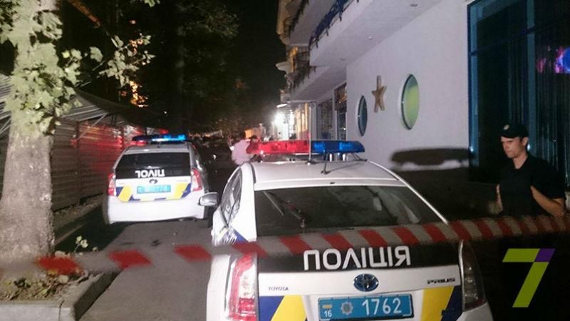 Захоплення заручників в Одесі: стала відома причина конфлікту Захоплення заручників в Одесі: стала відома причина конфлікту