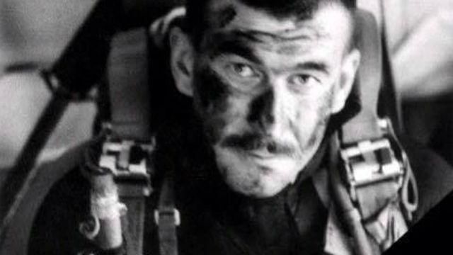 В ВМС сообщили, как погиб легендарный командир "морских котиков" В ВМС сообщили, как погиб легендарный командир "морских котиков"