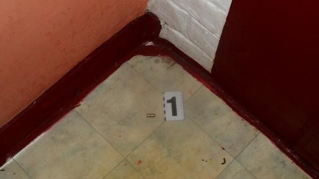 Незнакомец выстрелил в женщину в Киеве Незнакомец выстрелил в женщину в Киеве