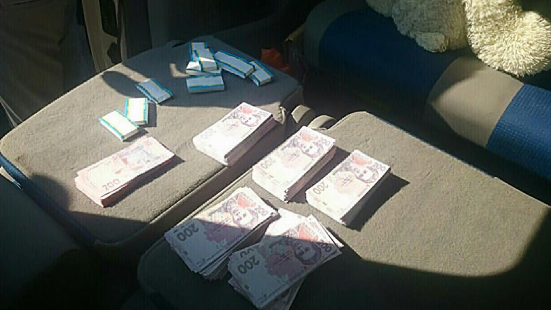 Дорога електрика: запорізькі енергетики вимагали 250 тисяч гривень хабара Дорога електрика: запорізькі енергетики вимагали 250 тисяч гривень хабара