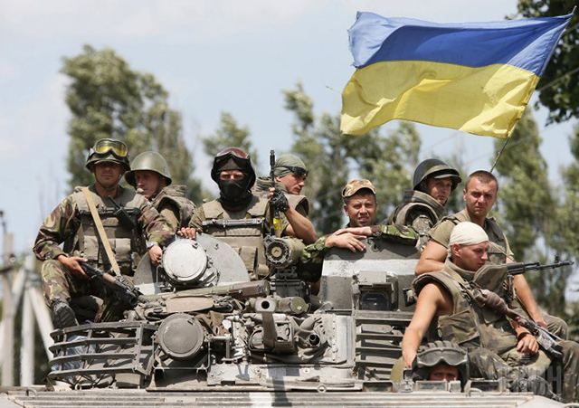 Украинские бойцы пытаются взять под контроль "серую зону" в Донецкой области
