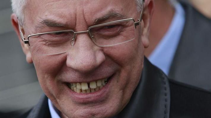 Азаров отримуватиме пенсію від України Азаров отримуватиме пенсію від України